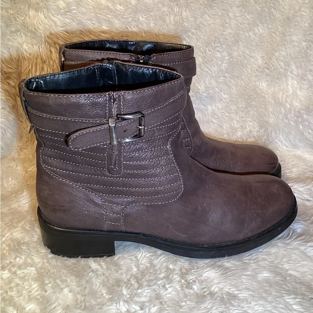 Aquatalia Women's  Tan Leather Ankle Buckle Moto boots made in Italy size 10.5